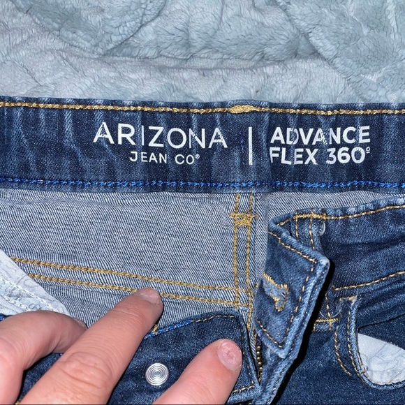 Boys size 10 regular adjustable waist jeans - Picture 2 of 4